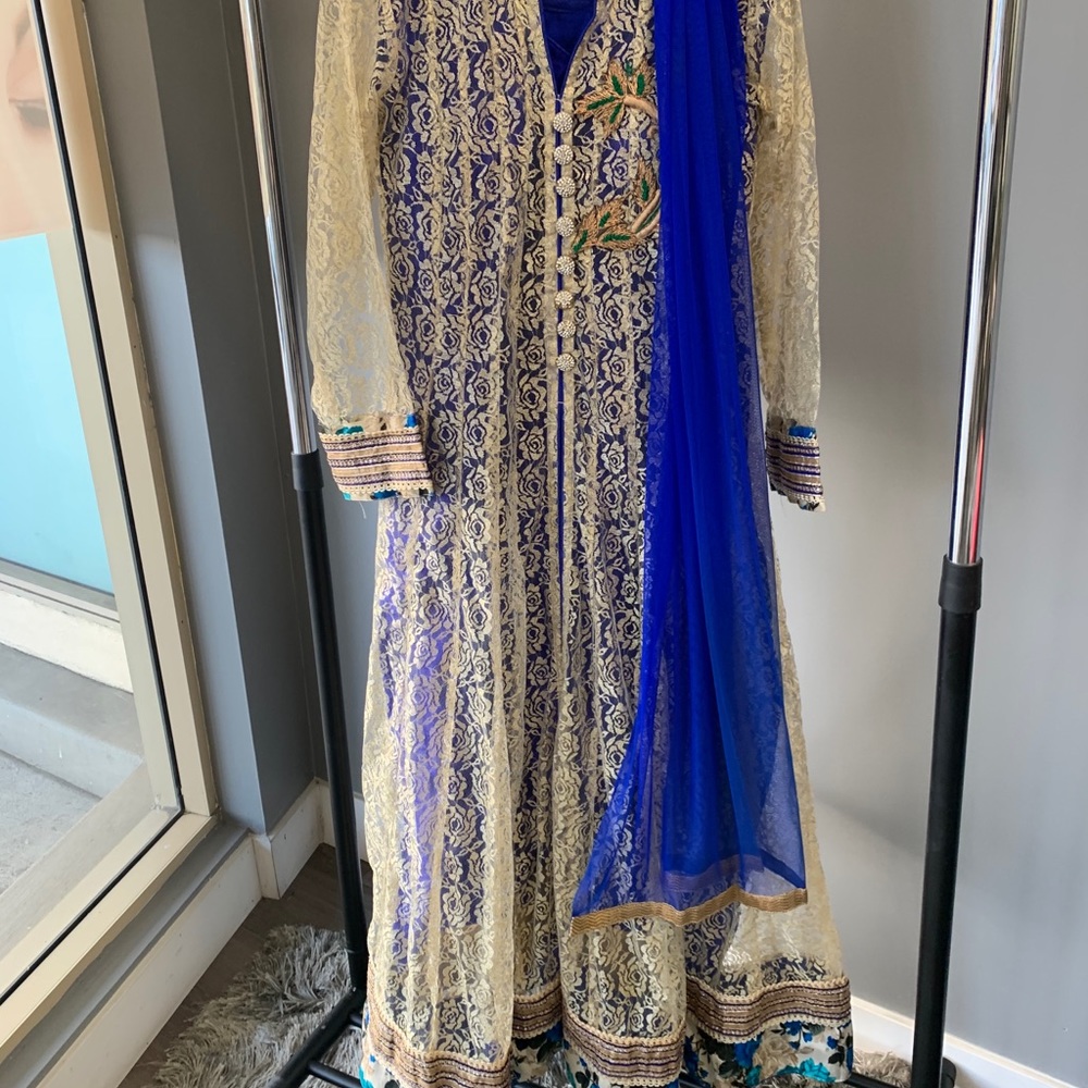 💙💙Long umbrella fancy indian dress (brand new)💙💙